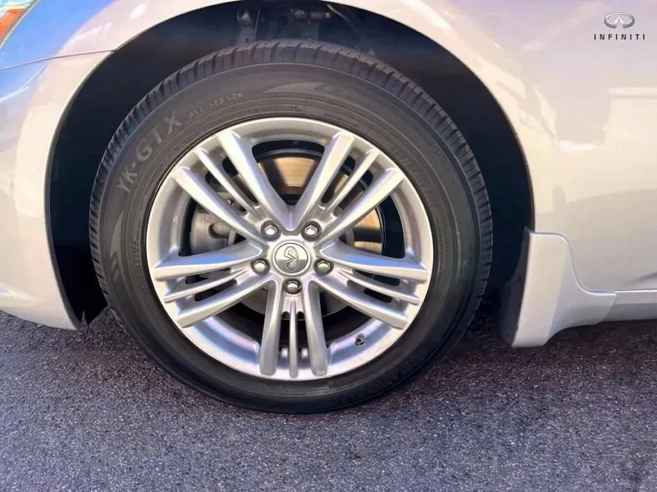 Used 2011 INFINITI G37 x Sedan w/ Premium Pkg AWD/4WD image 19