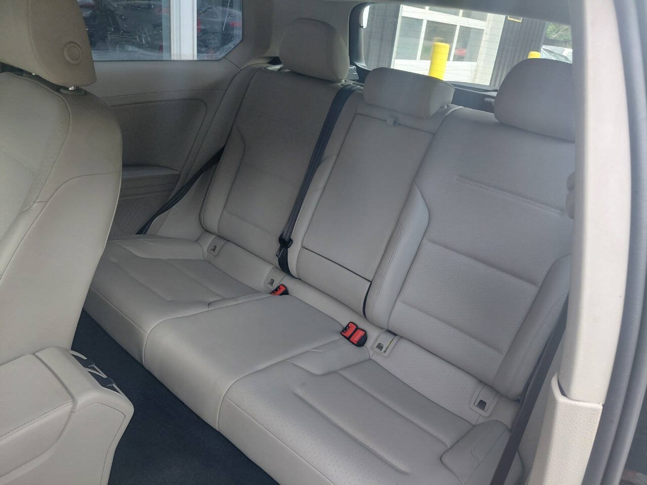 Used 2015 Volkswagen Golf S FWD image 8