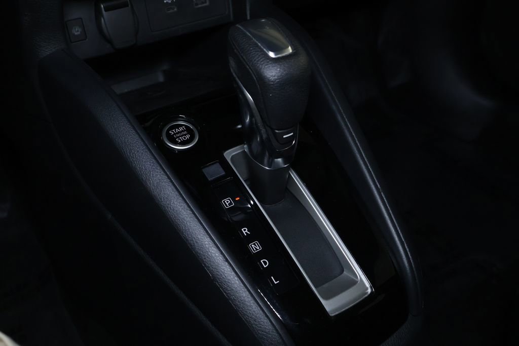 Used 2023 Nissan Versa SR w/ Trunk Package image 26