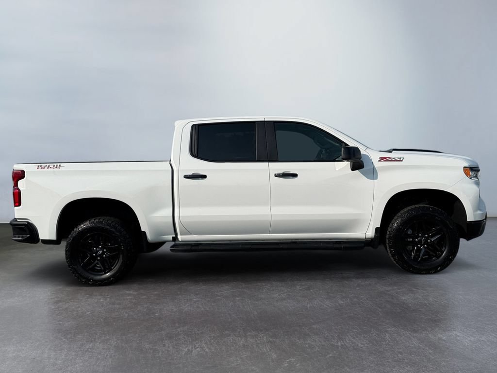 Used 2025 Chevrolet Silverado 1500 LT Trail Boss w/ Protection Package AWD/4WD image 2
