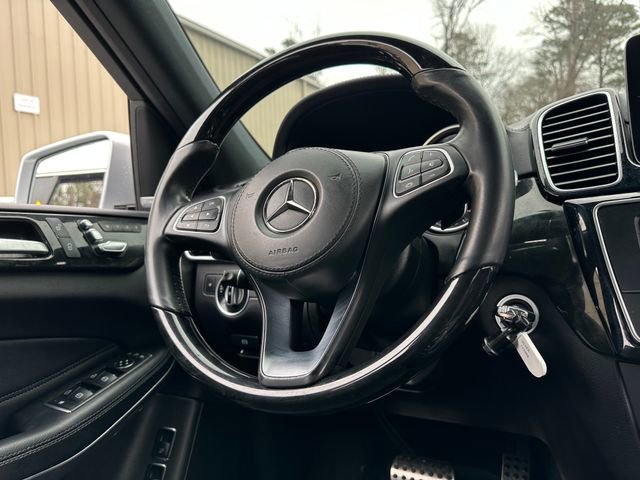 Used 2018 Mercedes-Benz GLS 550 4MATIC image 21