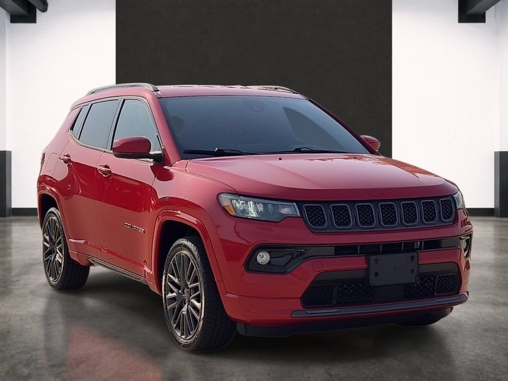 Used 2023 Jeep Compass Limited AWD/4WD image 6