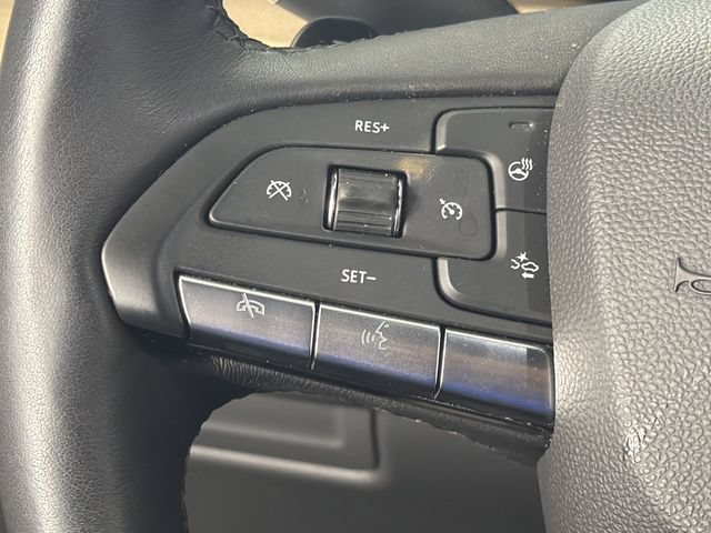 Used 2025 Cadillac XT4 Premium Luxury w/ Cold Weather Package FWD image 10