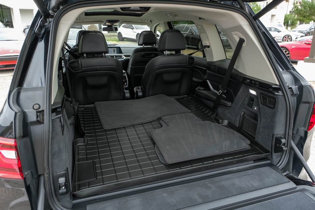 Used 2019 BMW X7 xDrive50i w/ Luxury Seating Package image 70
