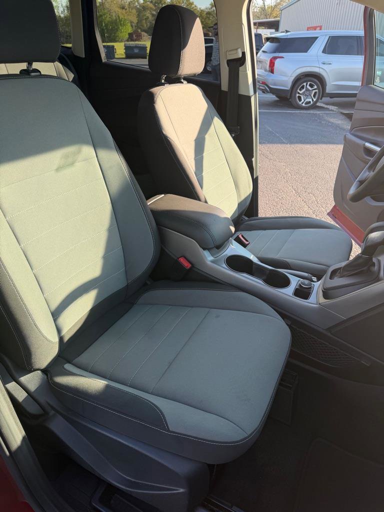 Used 2016 Ford Escape SE image 13
