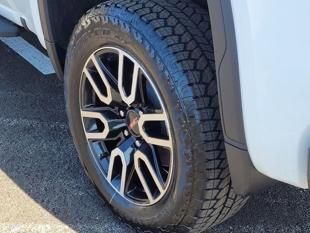 Used 2024 GMC Sierra 1500 AT4 w/ Technology Package image 7