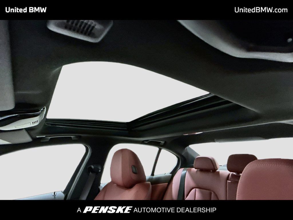 New 2026 BMW 330i Sedan w/ M Sport Package RWD image 19