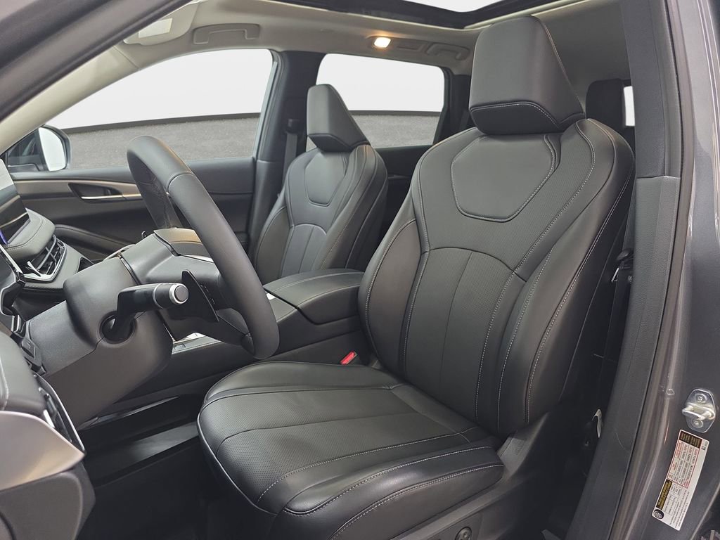 Certified 2026 INFINITI QX60 Pure w/ Cargo Package image 12