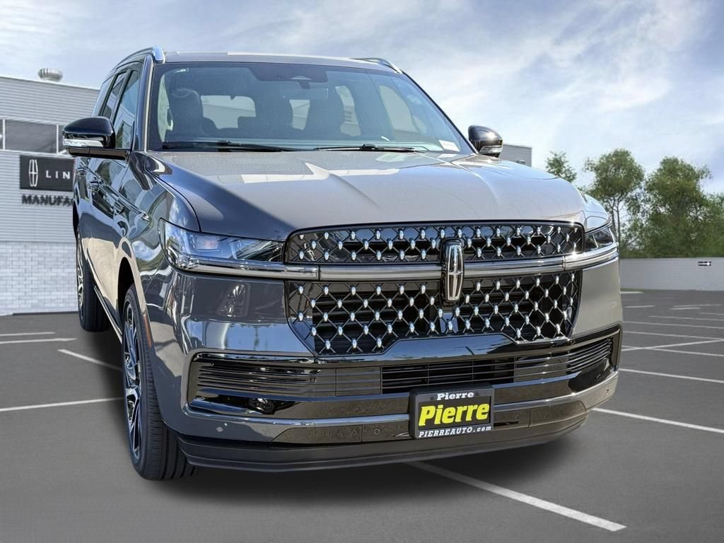 New 2027 Lincoln Navigator Black Label AWD/4WD image 2