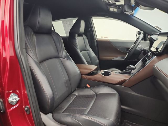 Used 2021 Toyota Venza XLE w/ Softex Package image 26