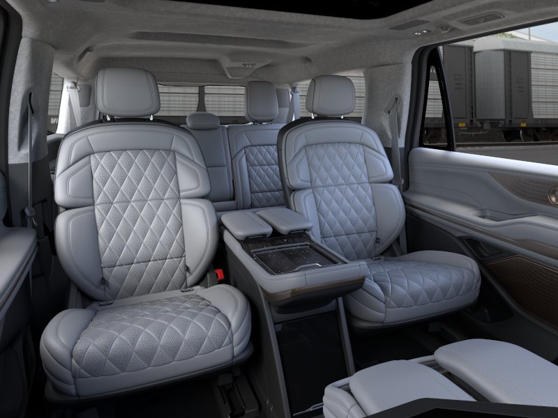 New 2026 Lincoln Navigator L Black Label w/ Black Label Special Edition AWD/4WD image 11