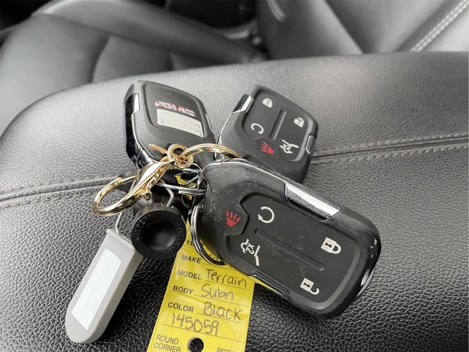 Used 2022 GMC Terrain SLT image 33