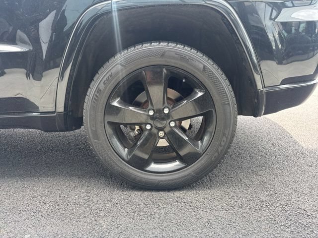 Used 2015 Jeep Grand Cherokee Altitude AWD/4WD image 8