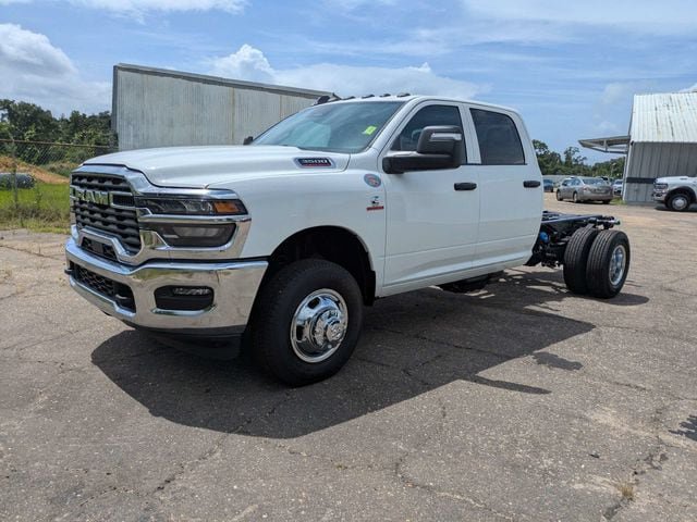 New 2026 RAM 3500 Tradesman w/ Chrome Appearance Group A AWD/4WD image 8