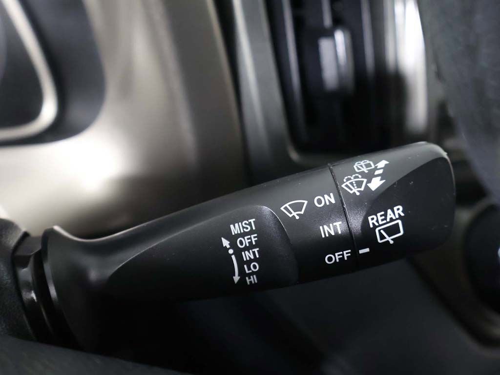 Used 2015 Toyota RAV4 LE AWD/4WD image 37