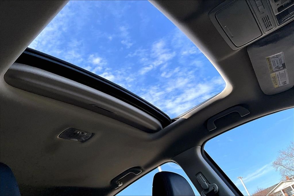 Used 2015 Honda CR-V Touring image 22