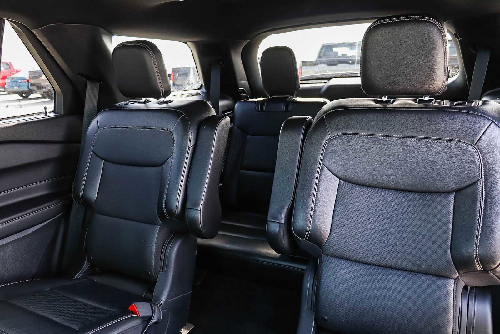 Used 2020 Ford Explorer Limited image 18