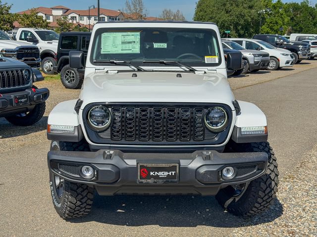 New 2026 Jeep Gladiator Sport AWD/4WD image 3