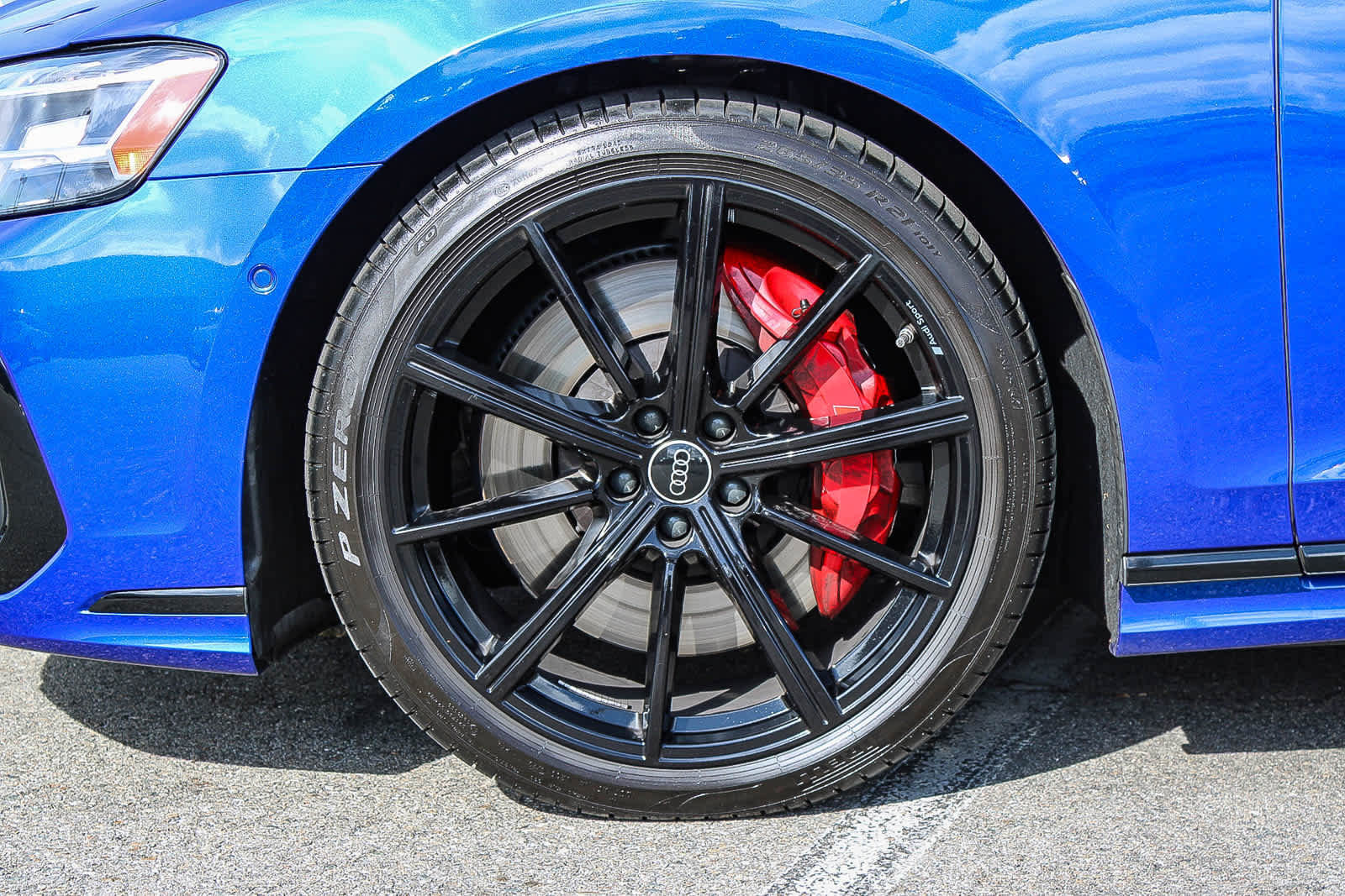 Used 2024 Audi S8 w/ S8 Black Optic Plus Package AWD/4WD image 11