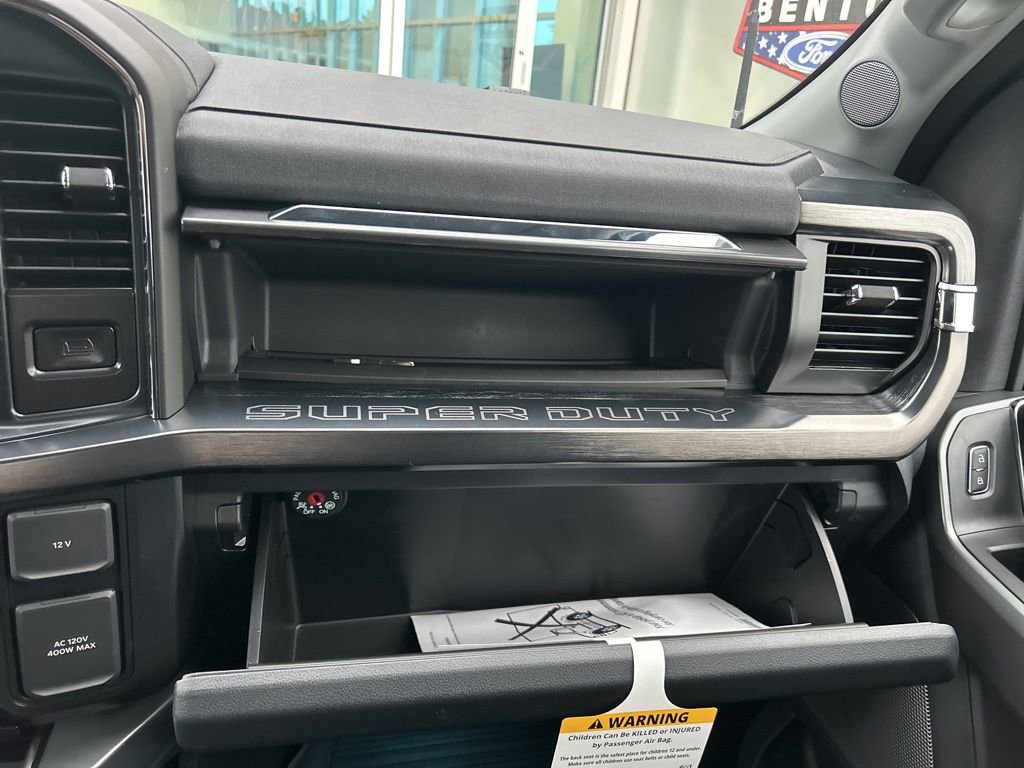 New 2026 Ford F350 Lariat w/ Black Appearance Package image 32