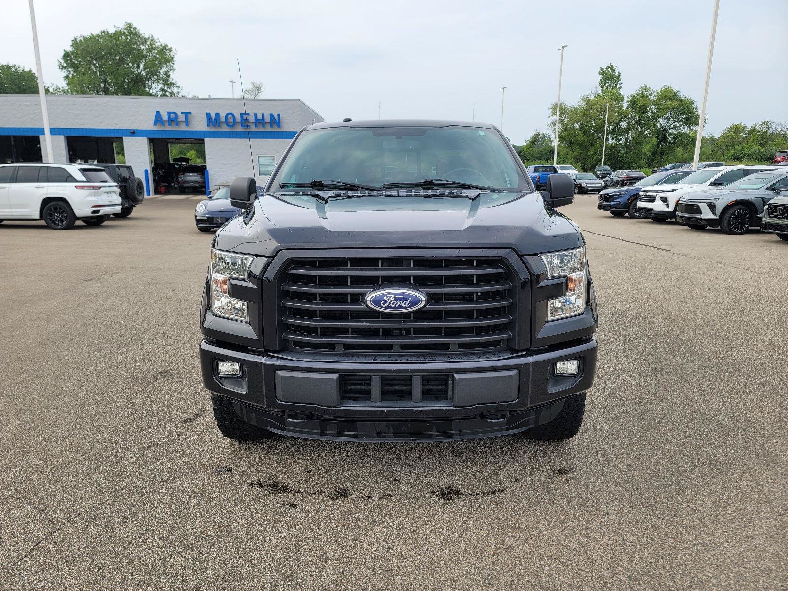 Used 2016 Ford F150 XLT w/ Equipment Group 302A Luxury AWD/4WD image 12