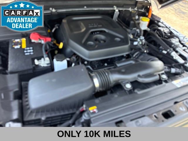 Used 2023 Jeep Wrangler Unlimited w/ Sun & Screen Package AWD/4WD image 32