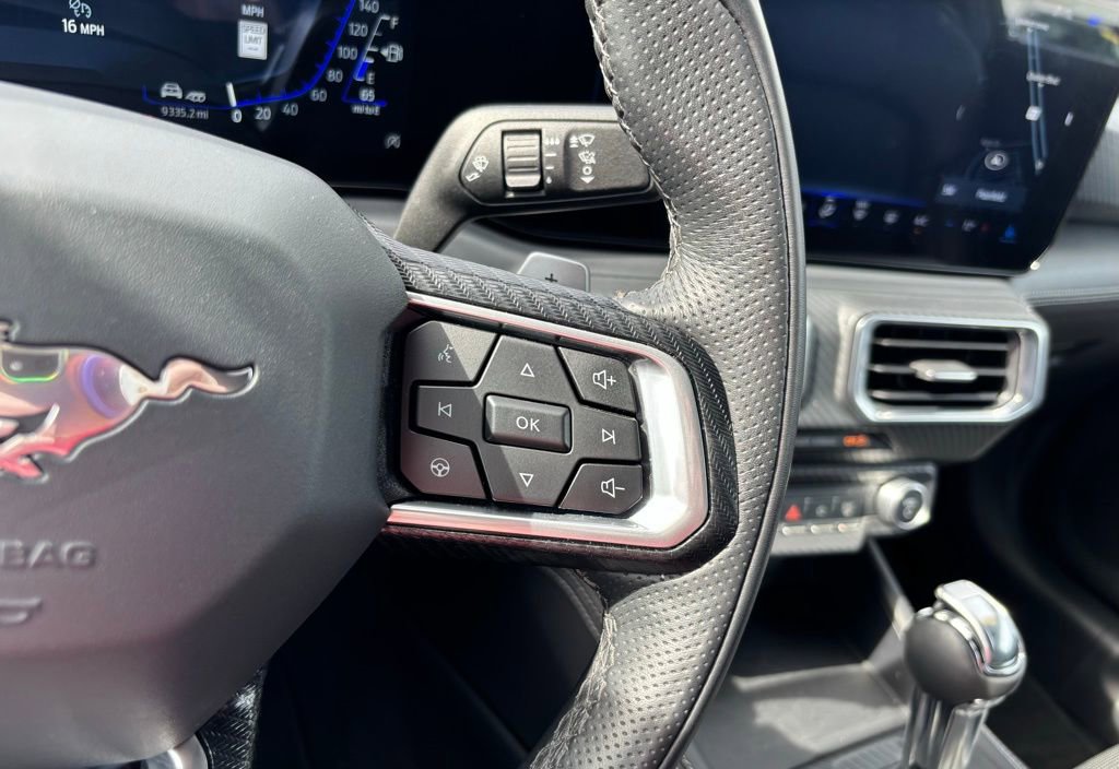Used 2025 Ford Mustang GT Premium image 32