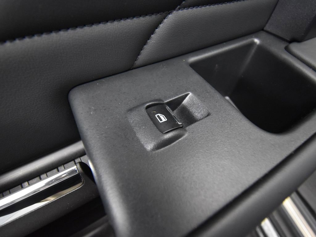 Certified 2024 Ford Expedition Max Platinum image 10