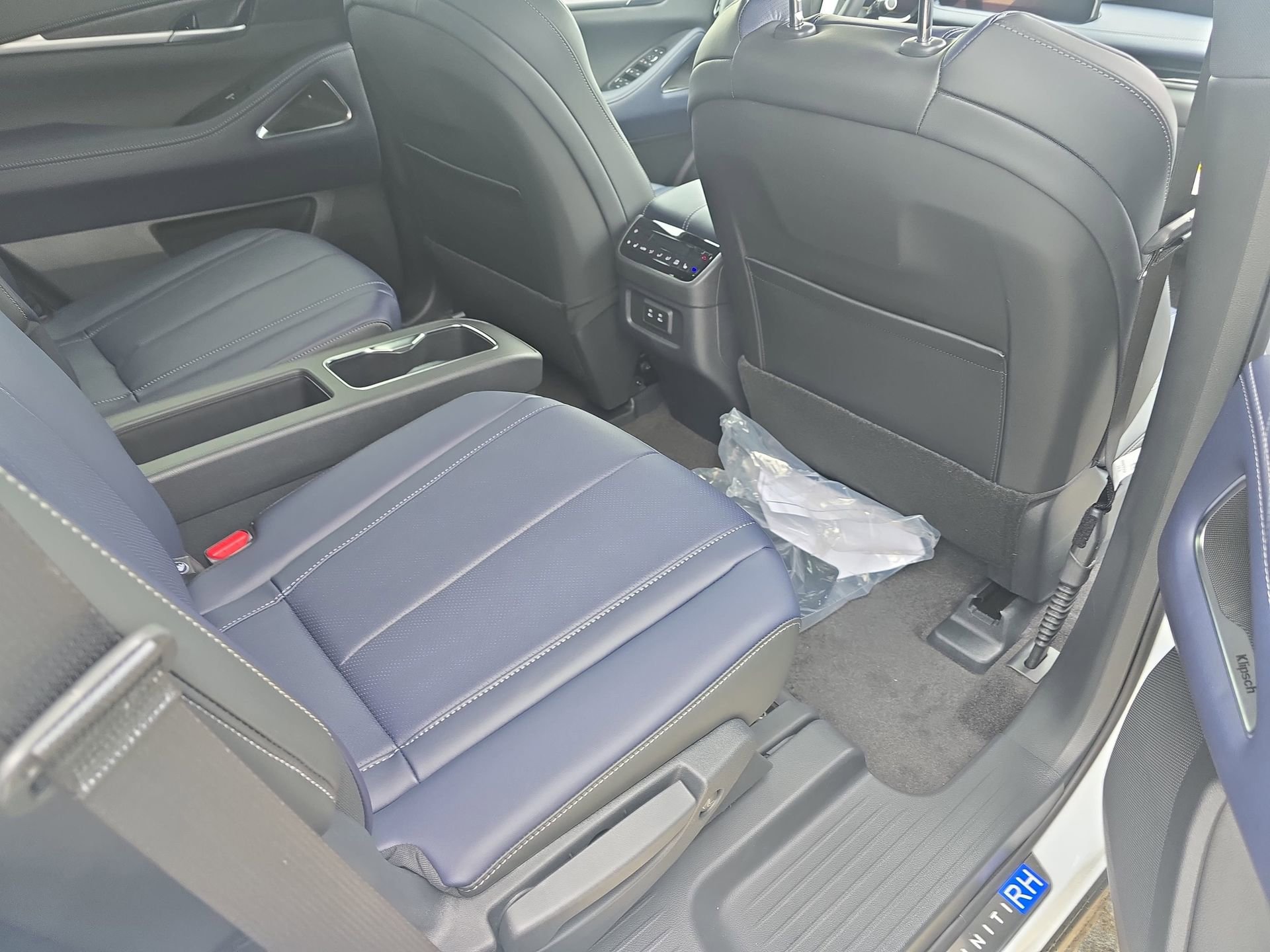 New 2026 INFINITI QX60 Sport w/ Dark Cargo Package AWD/4WD image 11