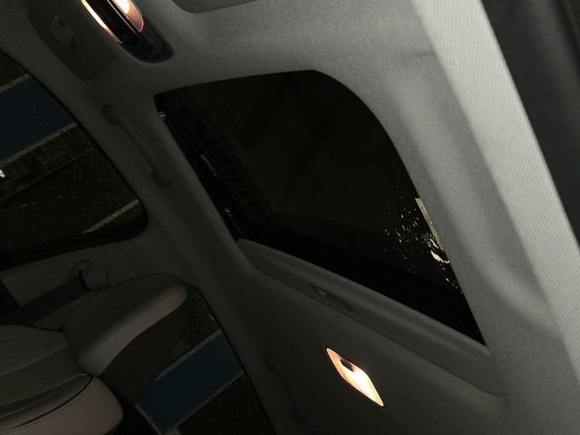 Used 2023 Hyundai Elantra Limited w/ Cargo Package image 21