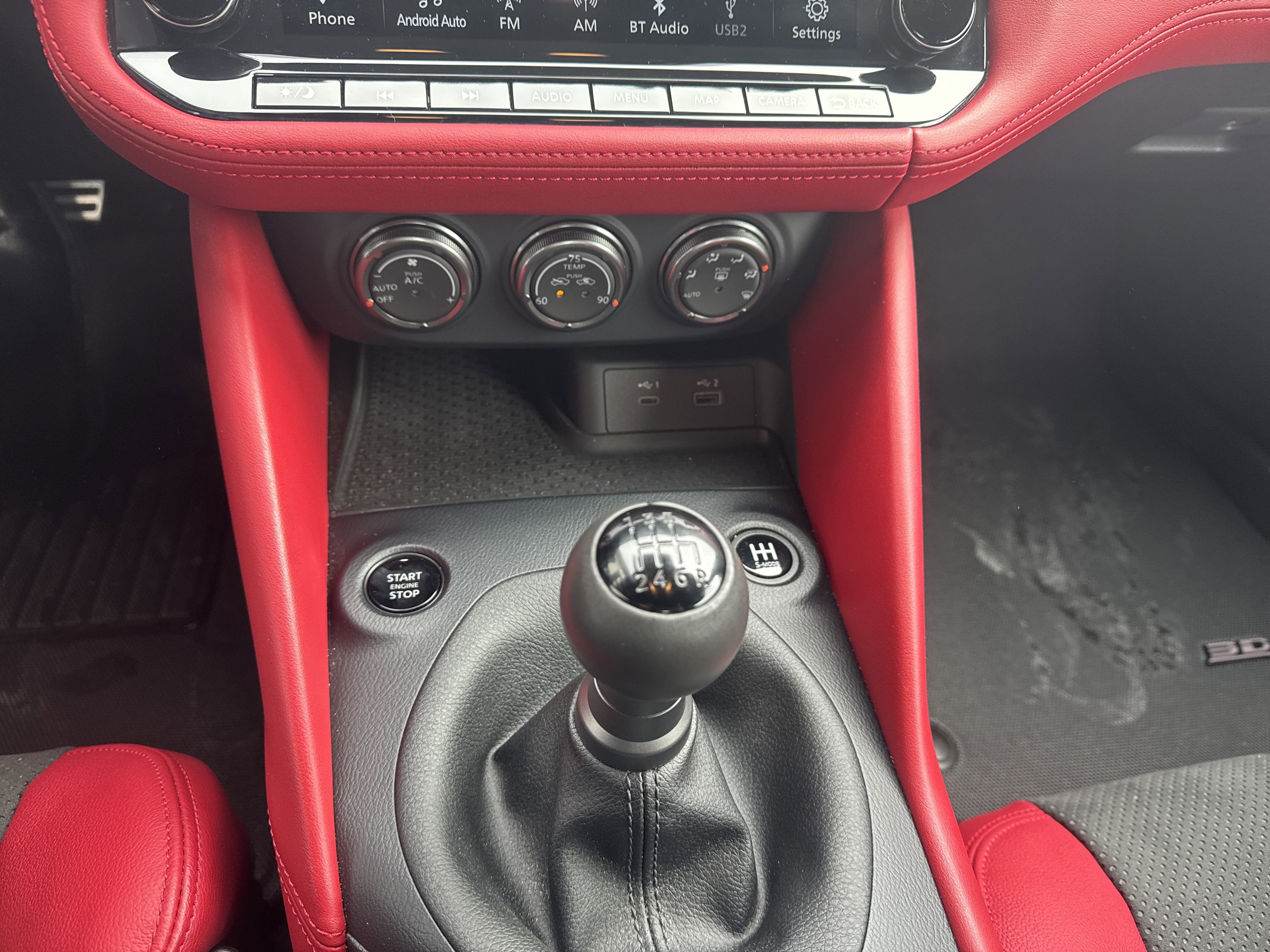 Used 2024 Nissan Z Performance w/ Floor Mat Package image 16