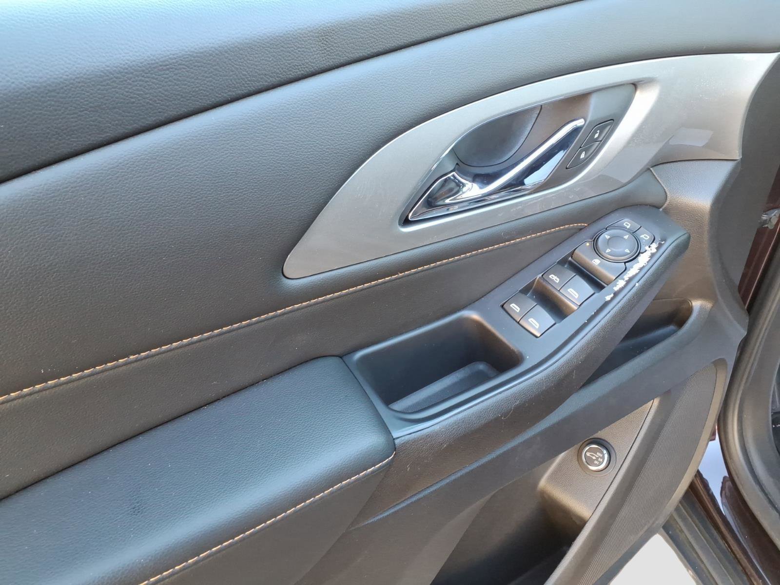 Certified 2021 Chevrolet Traverse LT image 14