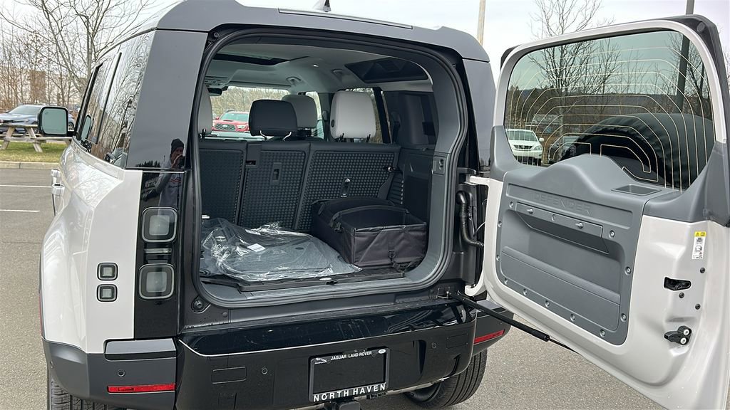 New 2026 Land Rover Defender 110 S AWD/4WD image 25
