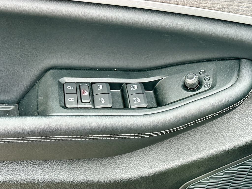 New 2026 Jeep Grand Cherokee Altitude AWD/4WD image 24