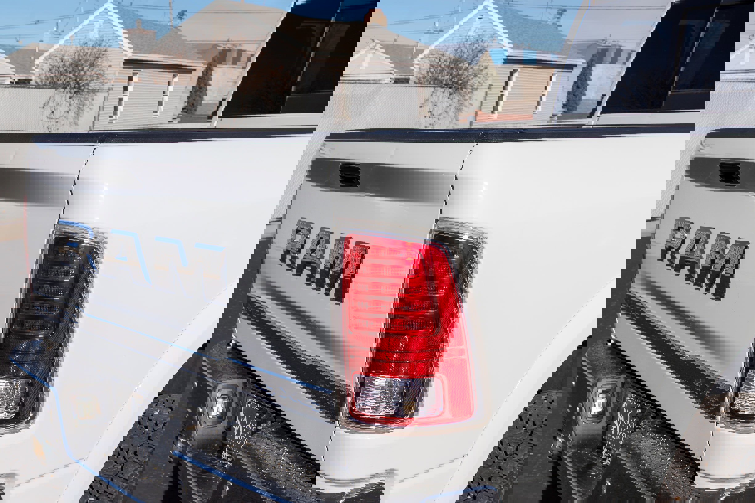 Used 2017 RAM 1500 Limited image 33