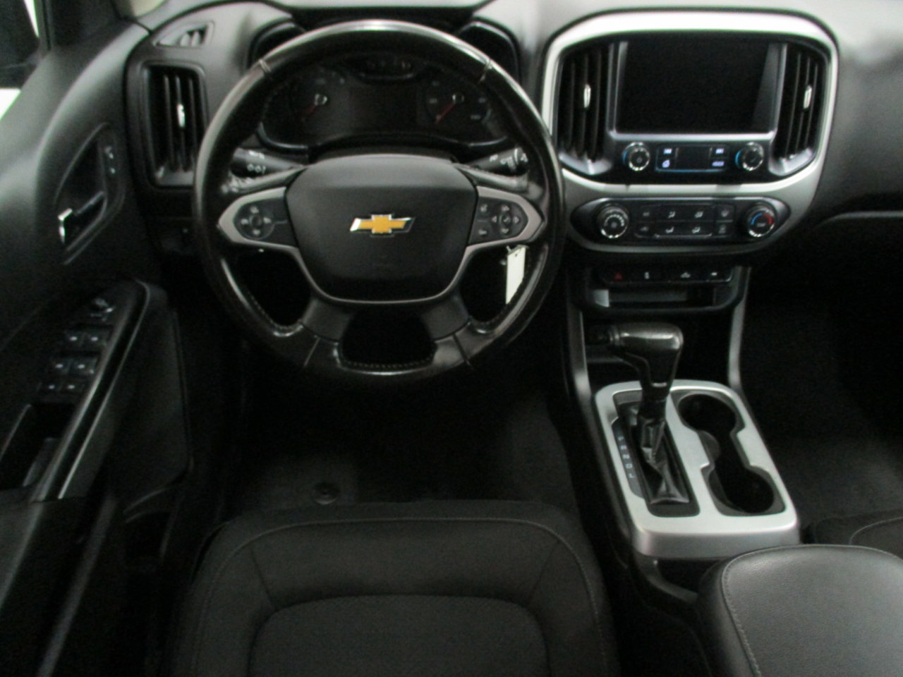 Used 2019 Chevrolet Colorado LT w/ LT Convenience Package image 13