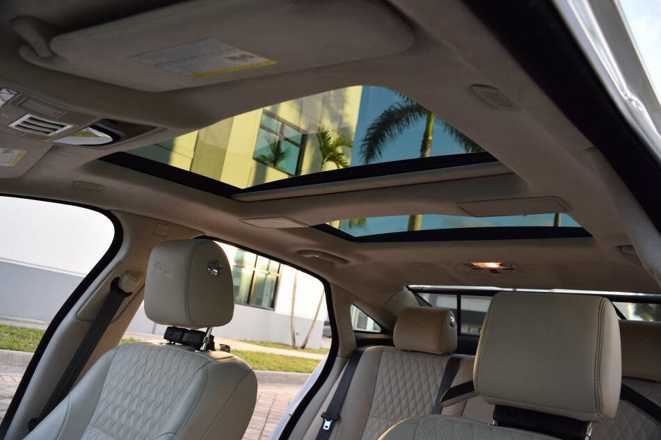 Used 2019 Jaguar XJ Collection image 78