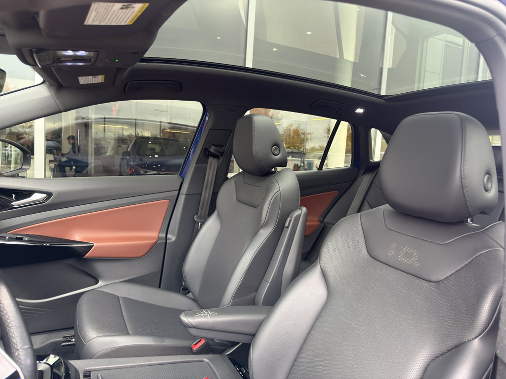 Used 2021 Volkswagen ID.4 Pro S w/ ID.4 Protection Package image 8