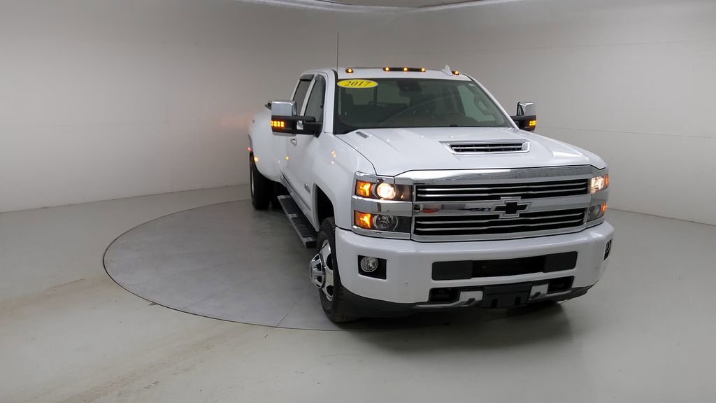 Used 2017 Chevrolet Silverado 3500 High Country image 9
