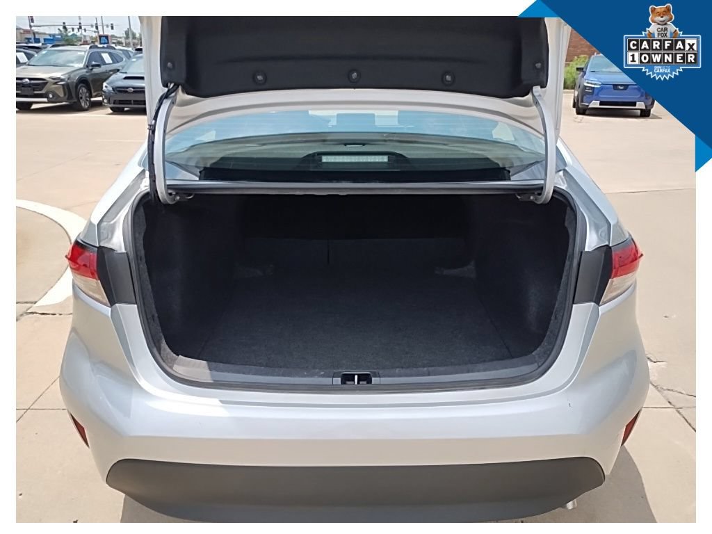 Used 2025 Toyota Corolla LE FWD image 24