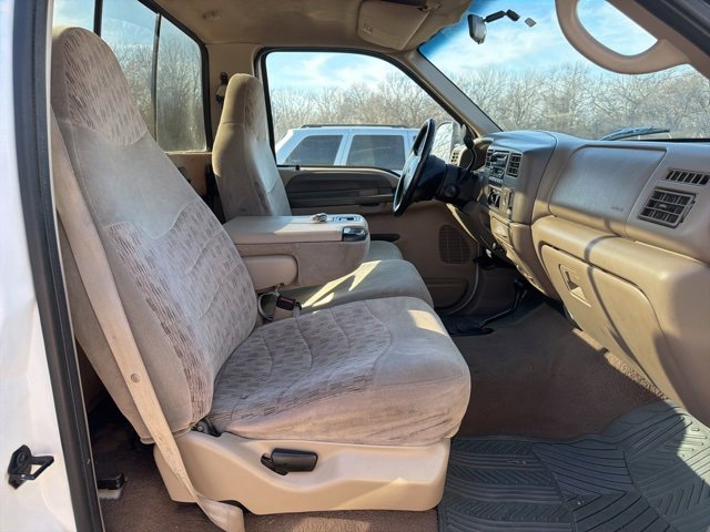 Used 2000 Ford F250 4x4 Regular Cab Super Duty image 5