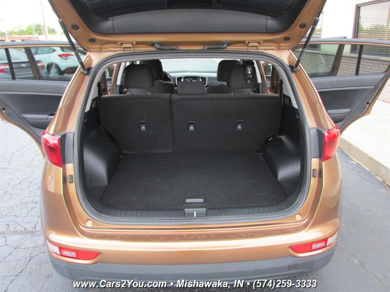 Used 2018 Kia Sportage LX w/ LX Popular Package FWD image 17