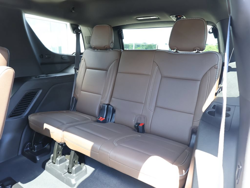 Certified 2024 Chevrolet Tahoe High Country AWD/4WD image 30