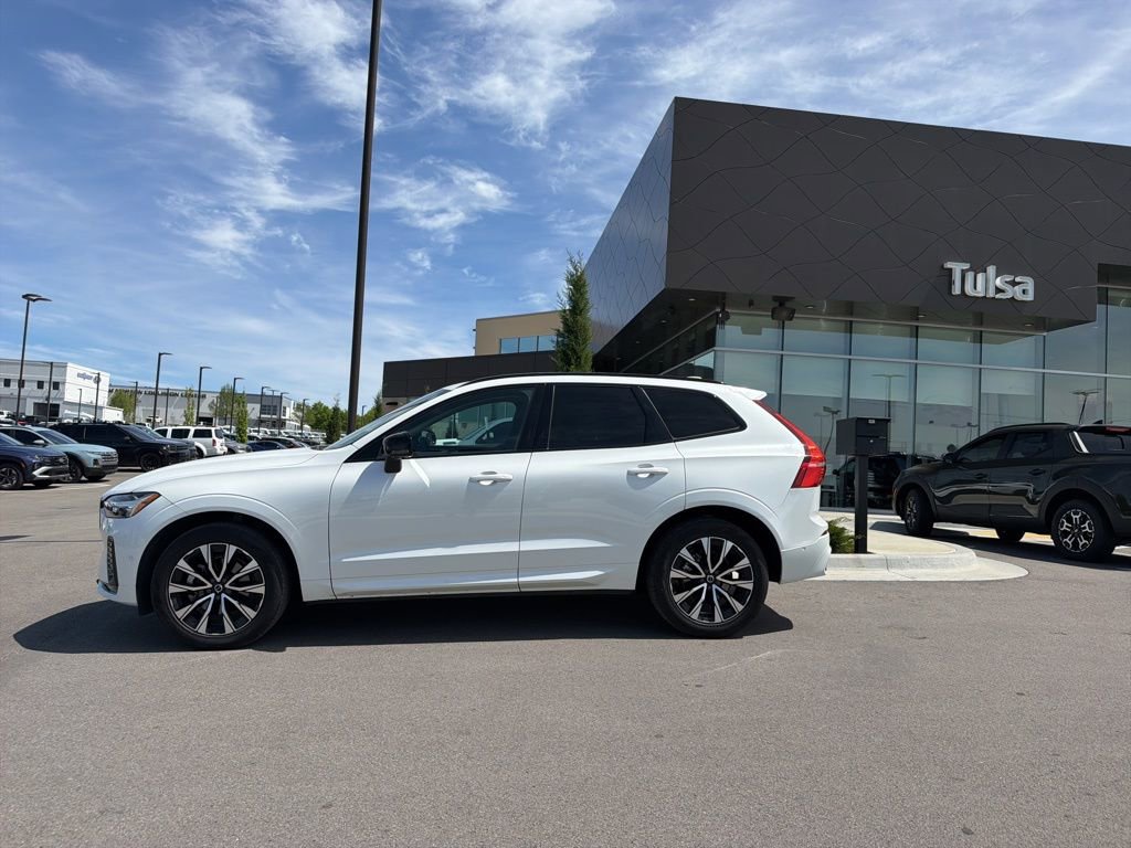 Used 2024 Volvo XC60 B5 Plus w/ Protection Package Premier AWD/4WD image 6