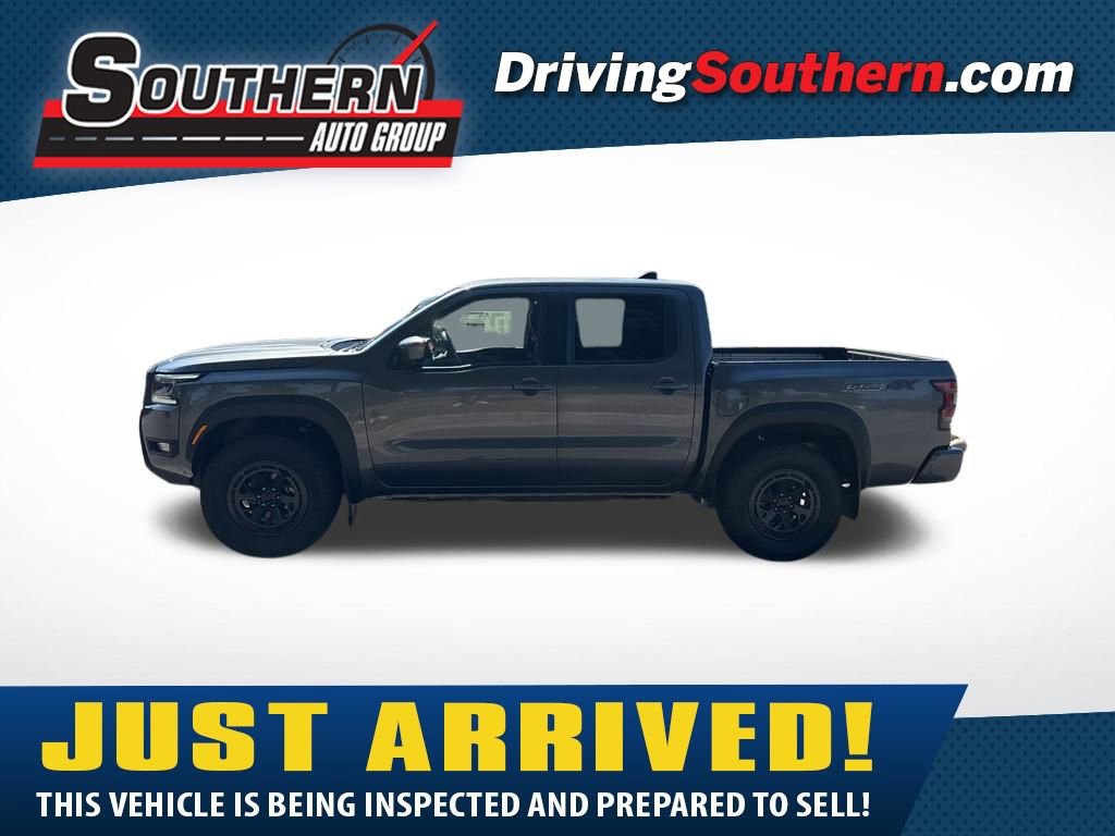 New 2025 Nissan Frontier PRO-4X w/ Pro Convenience Package