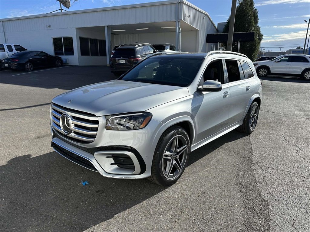 New 2025 Mercedes-Benz GLS 450 4MATIC image 3