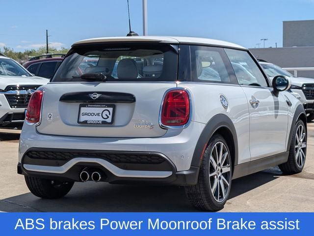 Used 2023 MINI Cooper S w/ Signature Upholstery Package FWD image 3