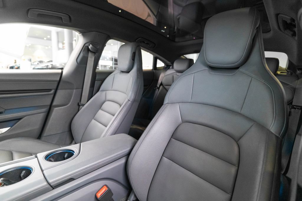 Used 2023 Porsche Taycan w/ Premium Package RWD image 5