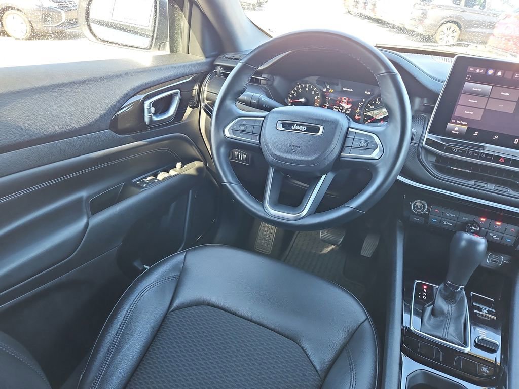 Used 2022 Jeep Compass Altitude w/ Convenience Group image 11