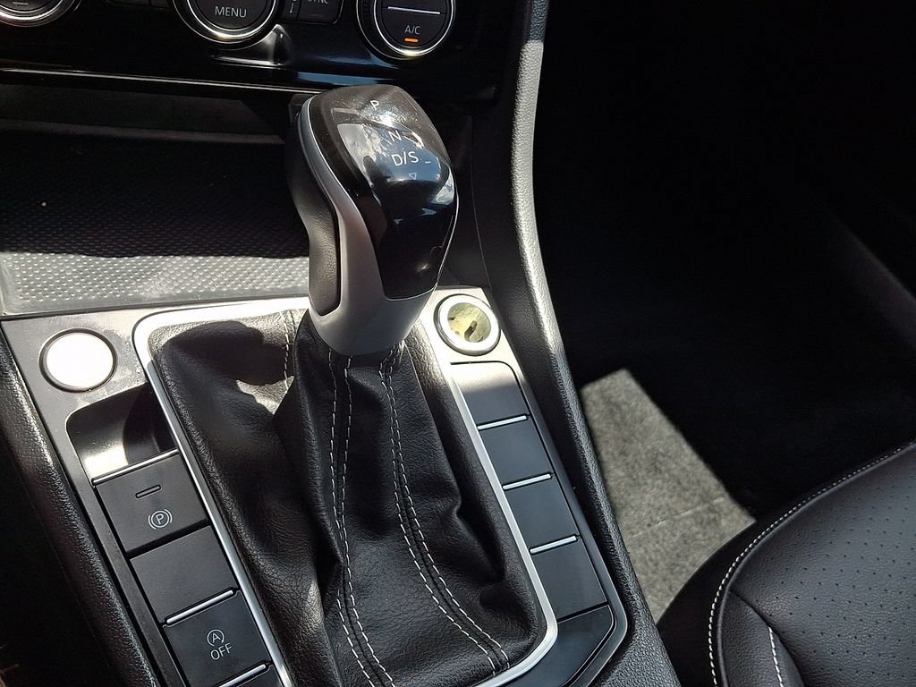 Used 2024 Volkswagen Jetta SE FWD image 17